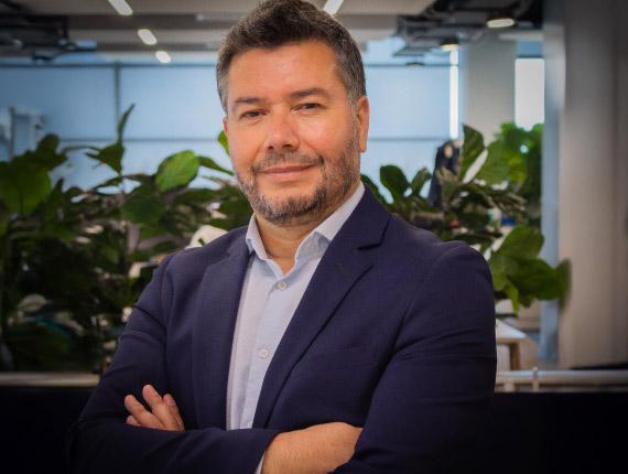 Colbún nombra nuevo Gerente  General de Fenix