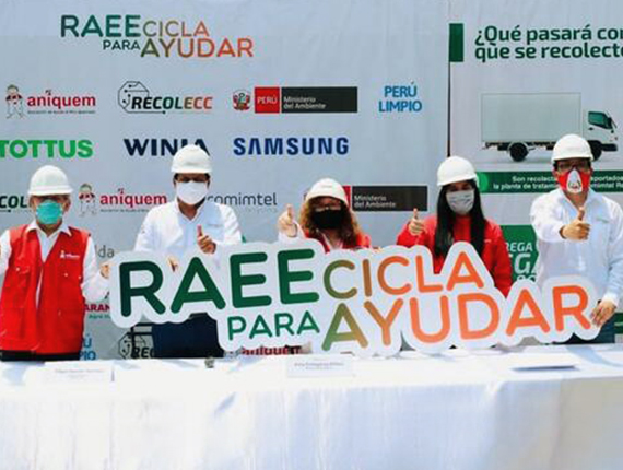 Fenix se suma a campaña “RAEEcicla para Ayudar” de Aniquem