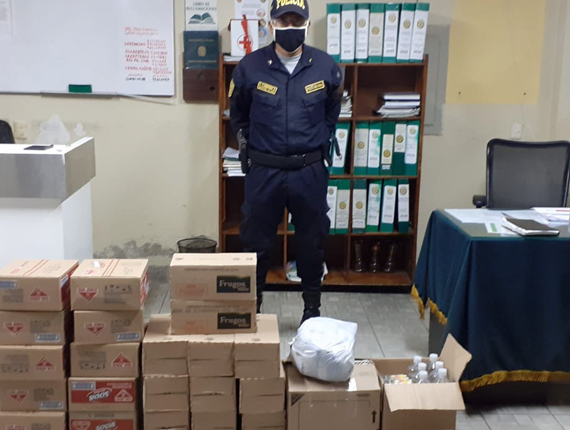 entrega-de-kits-de-alimentos-para-familias-vulnerables-y-con-pacientes-covid-19-03-1