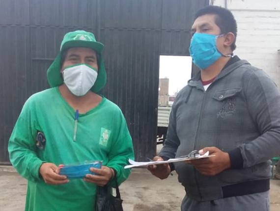 entrega-de-mascarillas-y-protectores-faciales-para-personal-de-primera-linea-de-defensa-en-chilca-02